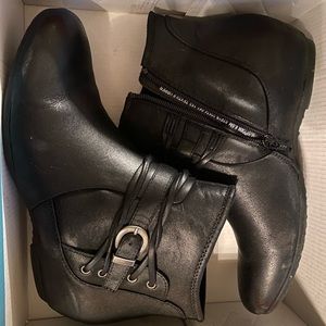 Baretrap Womens Booties